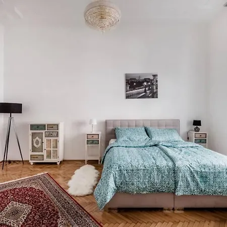 Apartamento Oktober 6/8 Budapeste
